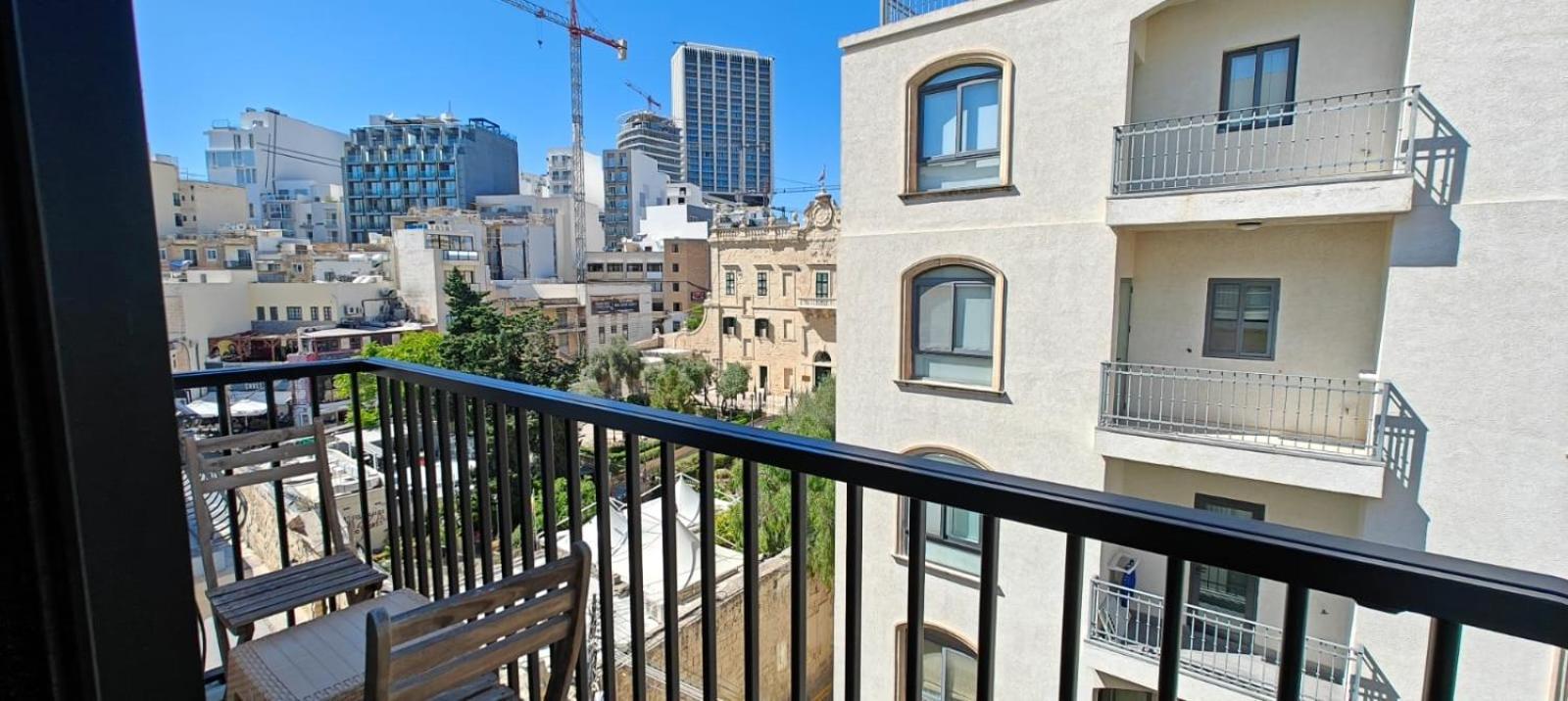 Luxury Garden View At Spinola Bay St Julians Apartment Saint Julian's Bagian luar foto